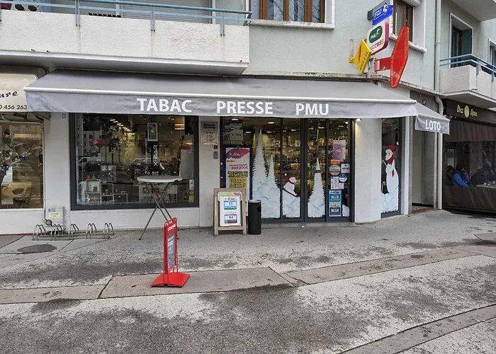 Merci - Parking Et Proche Du *